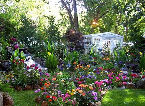 Sonoma County Fair is renowned for its breathtaking themed floriculture attractions that change each year. Sonoma County Fair, Santa Rosa