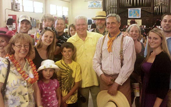 Huell Howser and a crowd of fans. El Dorado County Fair, Placerville