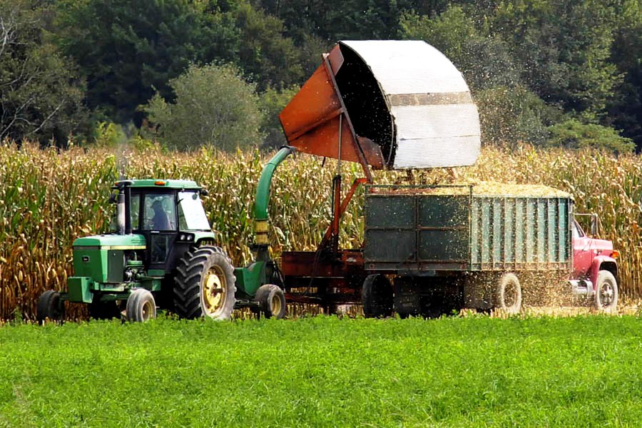 barn with tractor