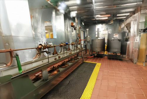 Scale with weight