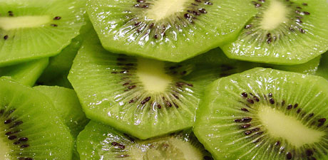 sliced kiwi